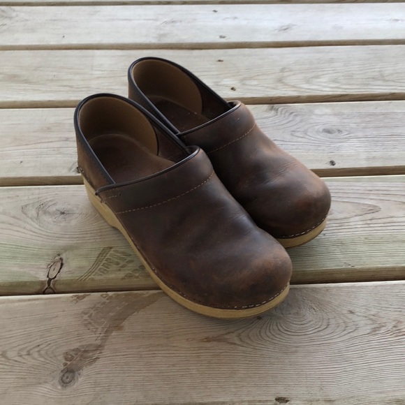 Dansko Shoes - Dansko clogs